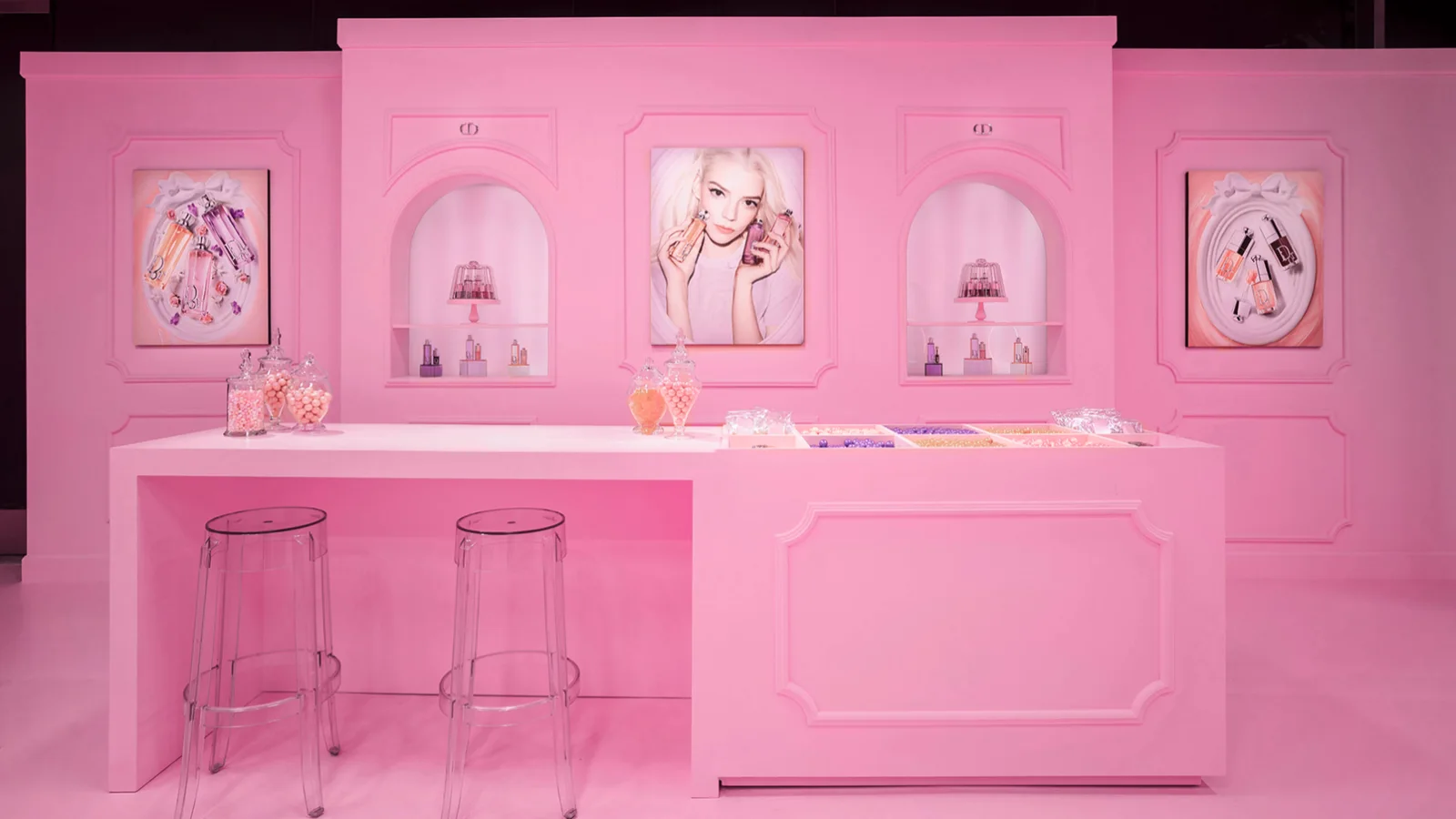 DIOR ADDICT — The candy bar under the arches, the campaign at the centre