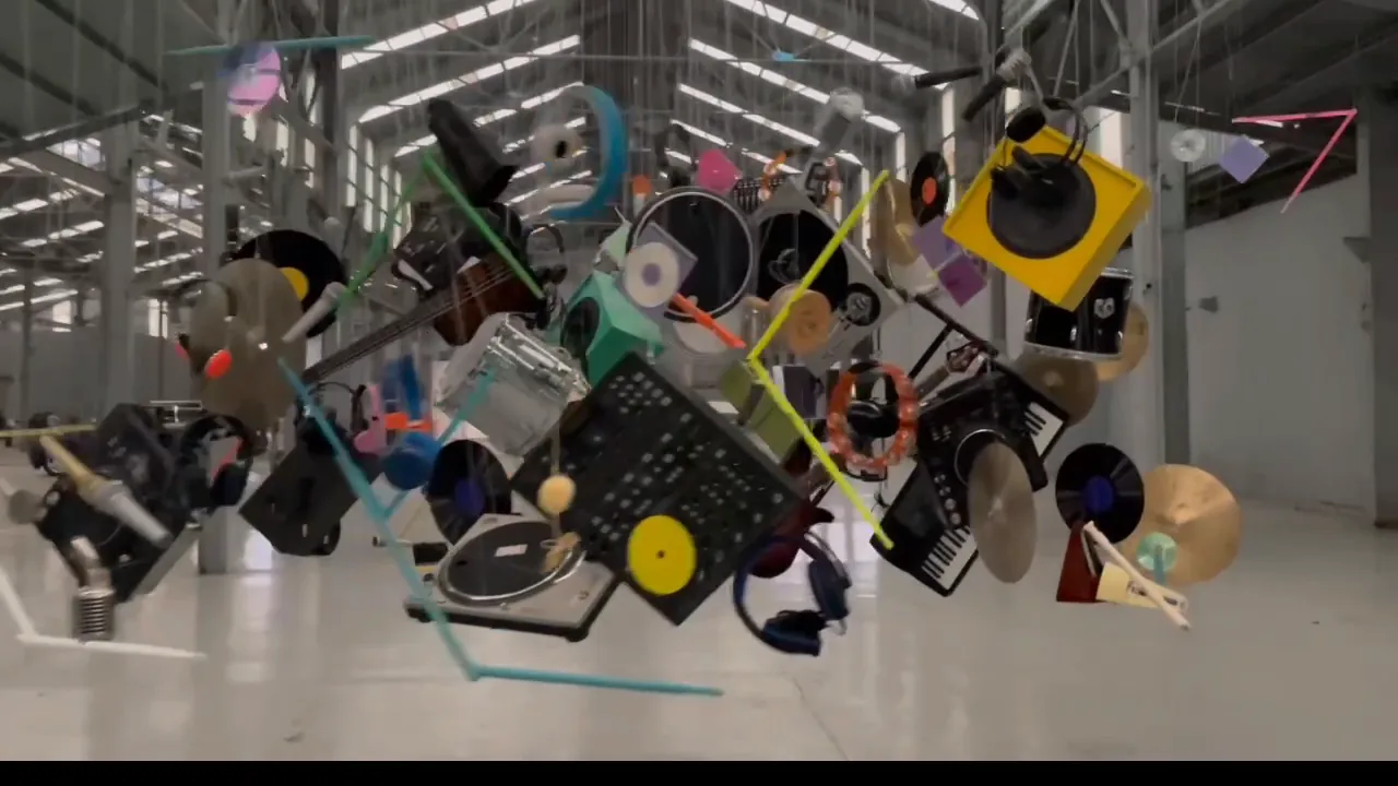 XX LAGER — From anywhere else: objects in mid-air
